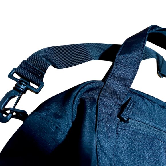 Nike Embroidered Swoosh Gym Bag - Picture 4 of 7